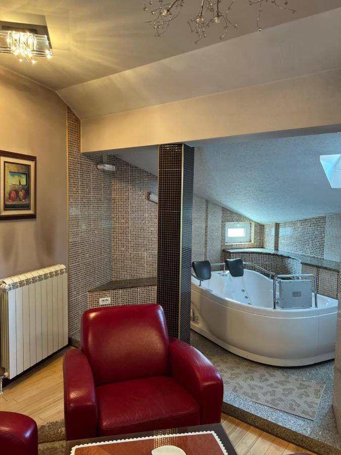 Hotel Royal Bijelo Polje Exteriör bild